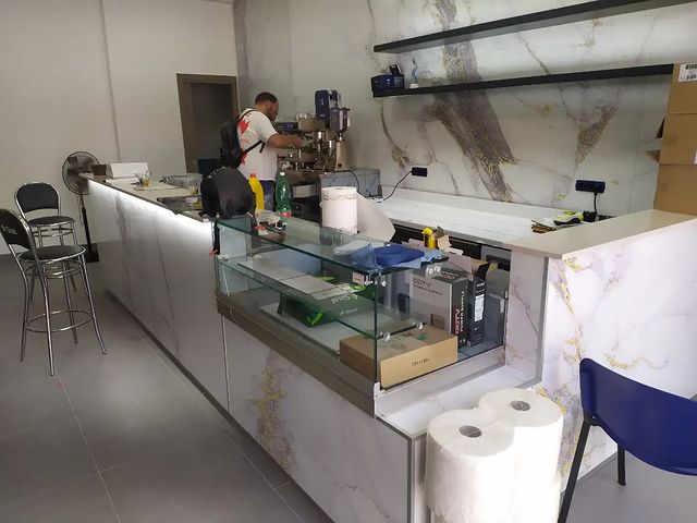 Momo's Caf